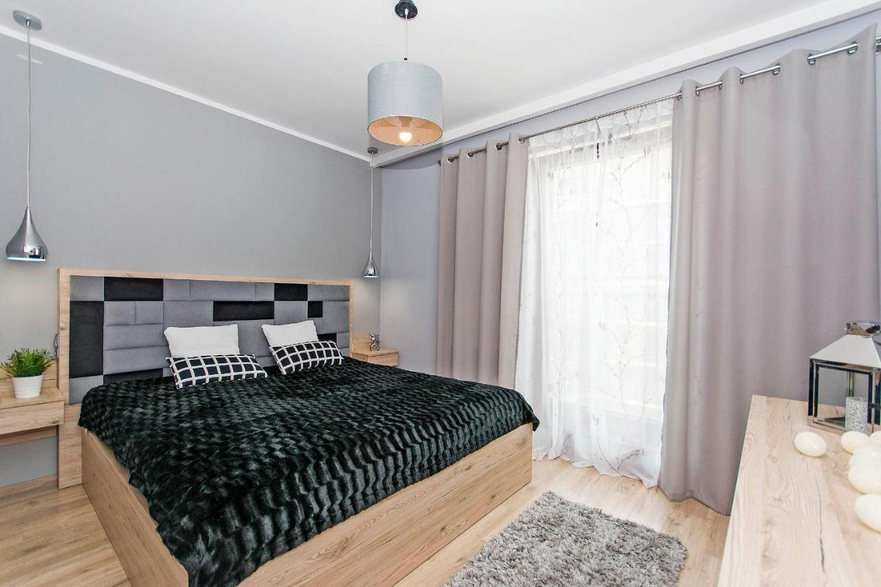 Stylish Apartment Oldtown Riverview Balcony Гданск Екстериор снимка