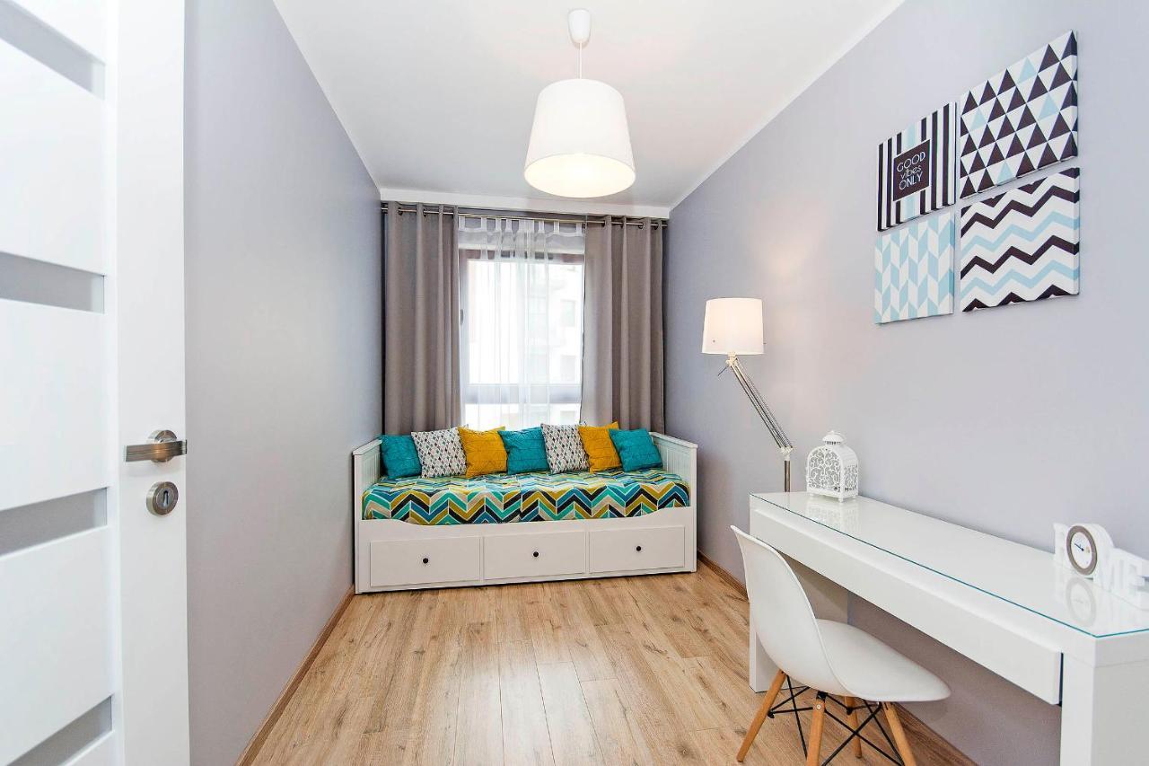 Stylish Apartment Oldtown Riverview Balcony Гданск Екстериор снимка