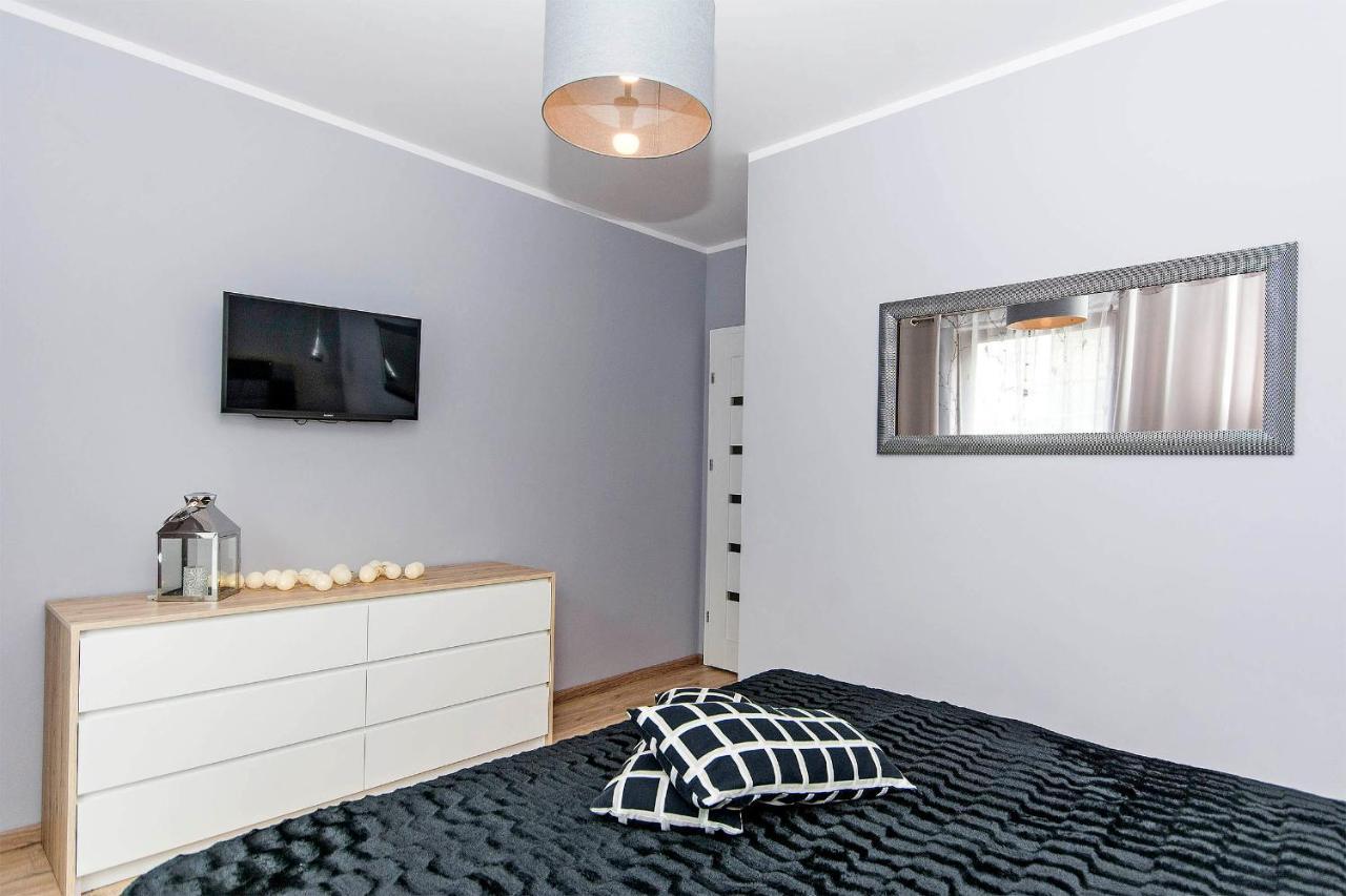 Stylish Apartment Oldtown Riverview Balcony Гданск Екстериор снимка